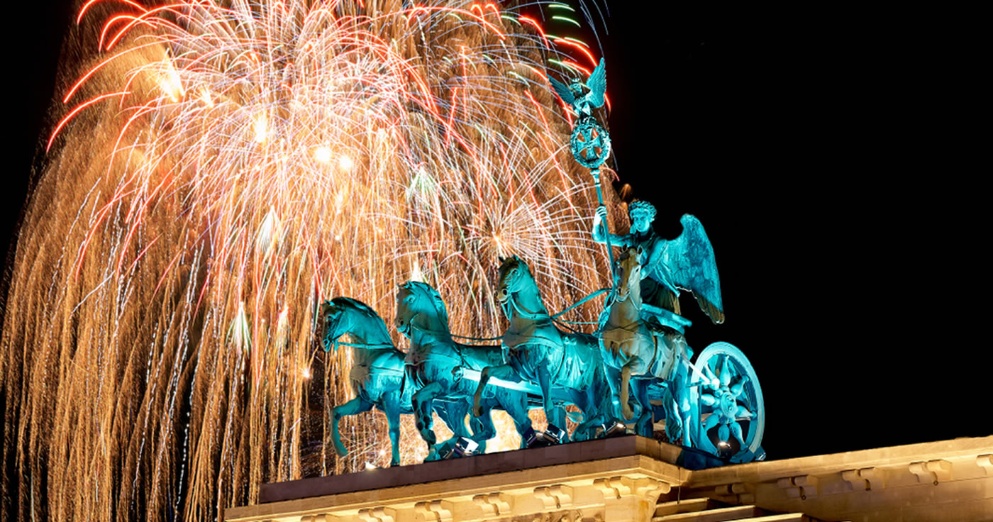 Jährliches Feuerwerk zum Jahresende